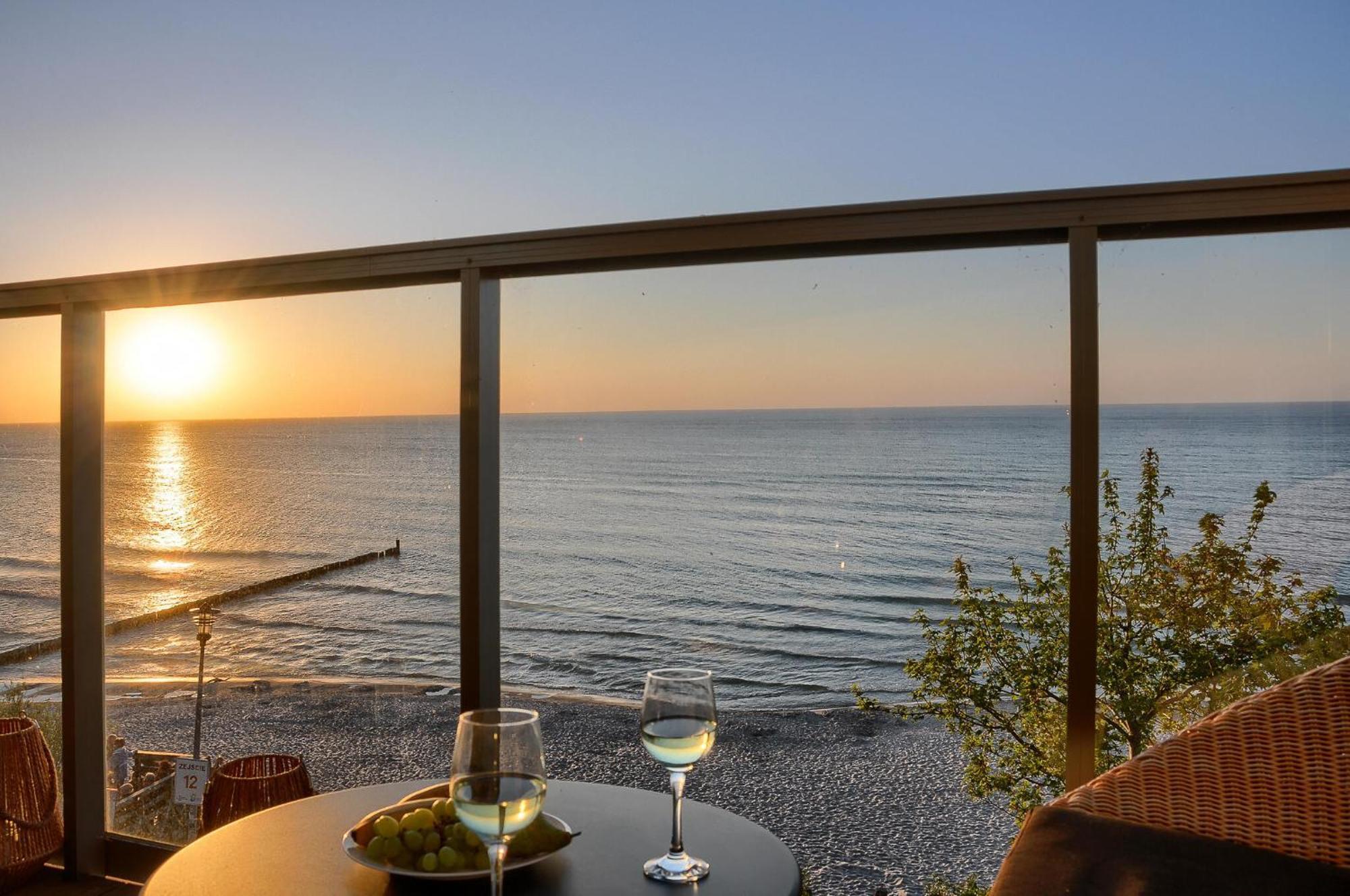Apartament Z Widokiem Na Morze- Ustronie Apartments Nadmorski Luksus Apartamenty Ustronie Morskie Dış mekan fotoğraf