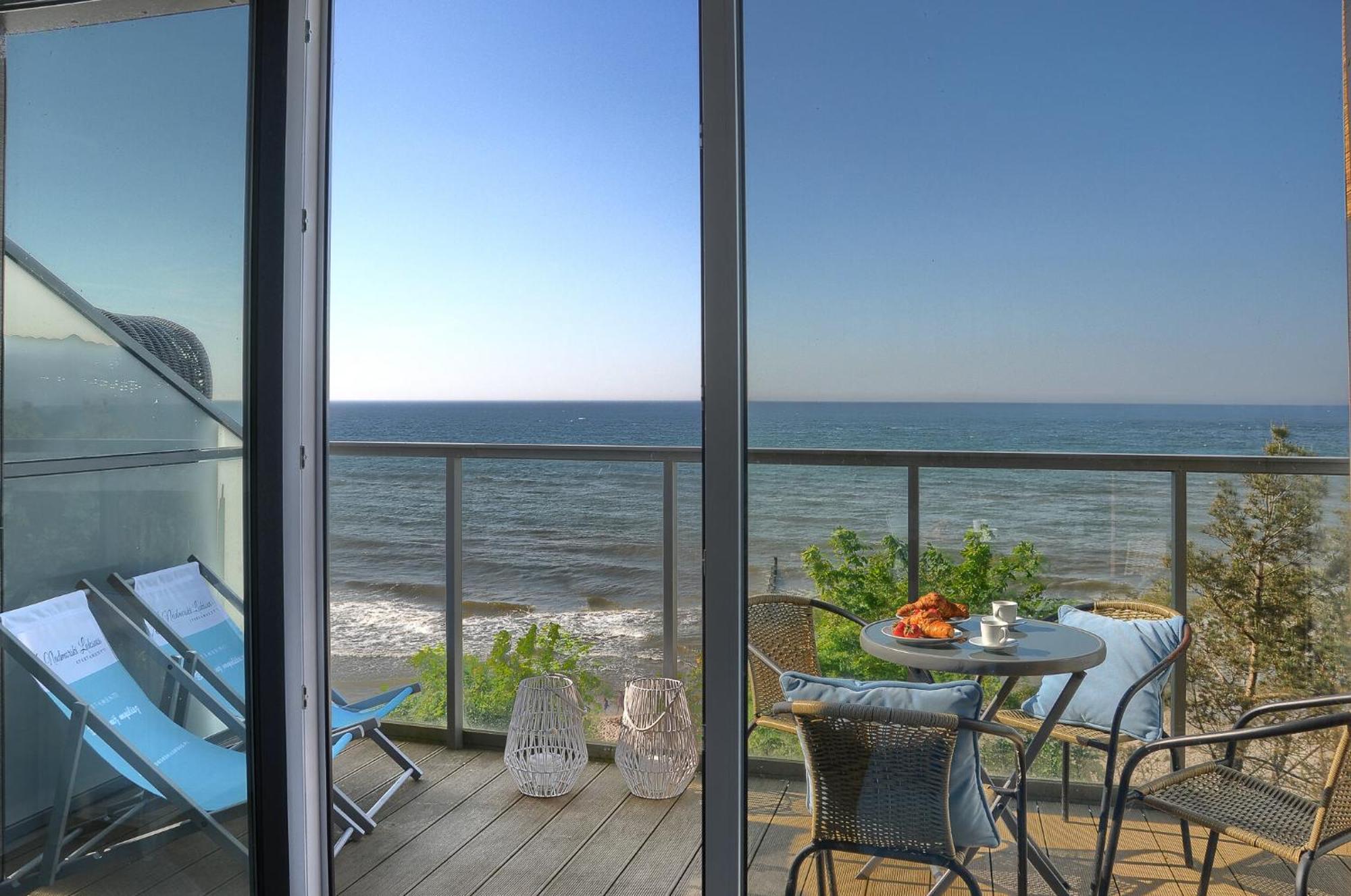 Apartament Z Widokiem Na Morze- Ustronie Apartments Nadmorski Luksus Apartamenty Ustronie Morskie Dış mekan fotoğraf